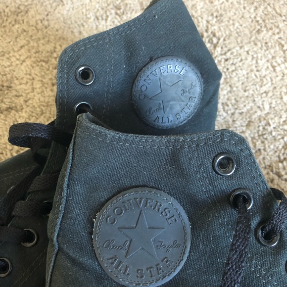 Monochrome high top converse🖤 - Picture 2 of 5